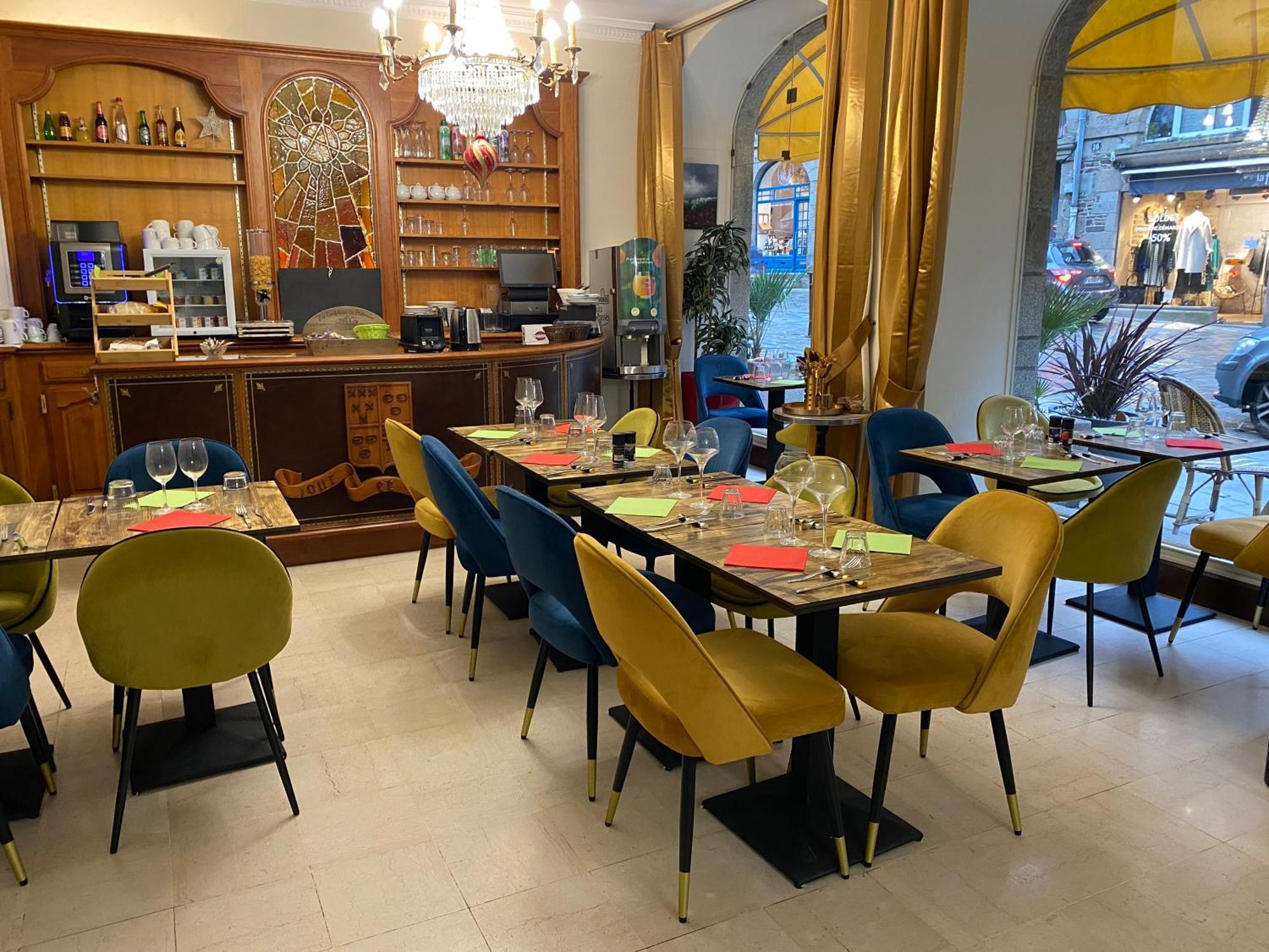 Balzac Hotel Restaurant Fougères Eksteriør billede